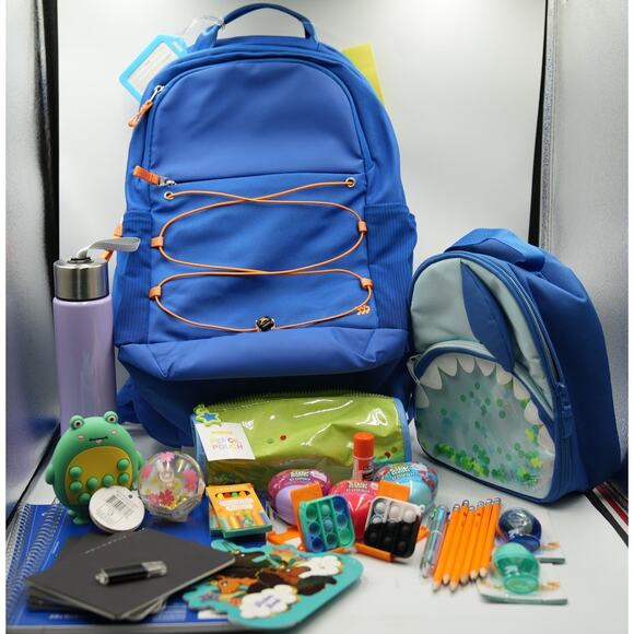 Back-to-School Splash Bundle - All in Motion + Shark Lunchbox Edition - Picture 1 of 15